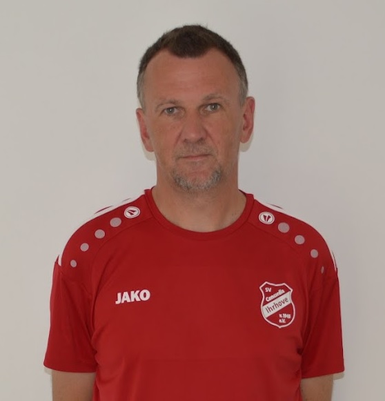 Thomas Priet auch in der Saison 2023/2024 Coach der 1. Herren
